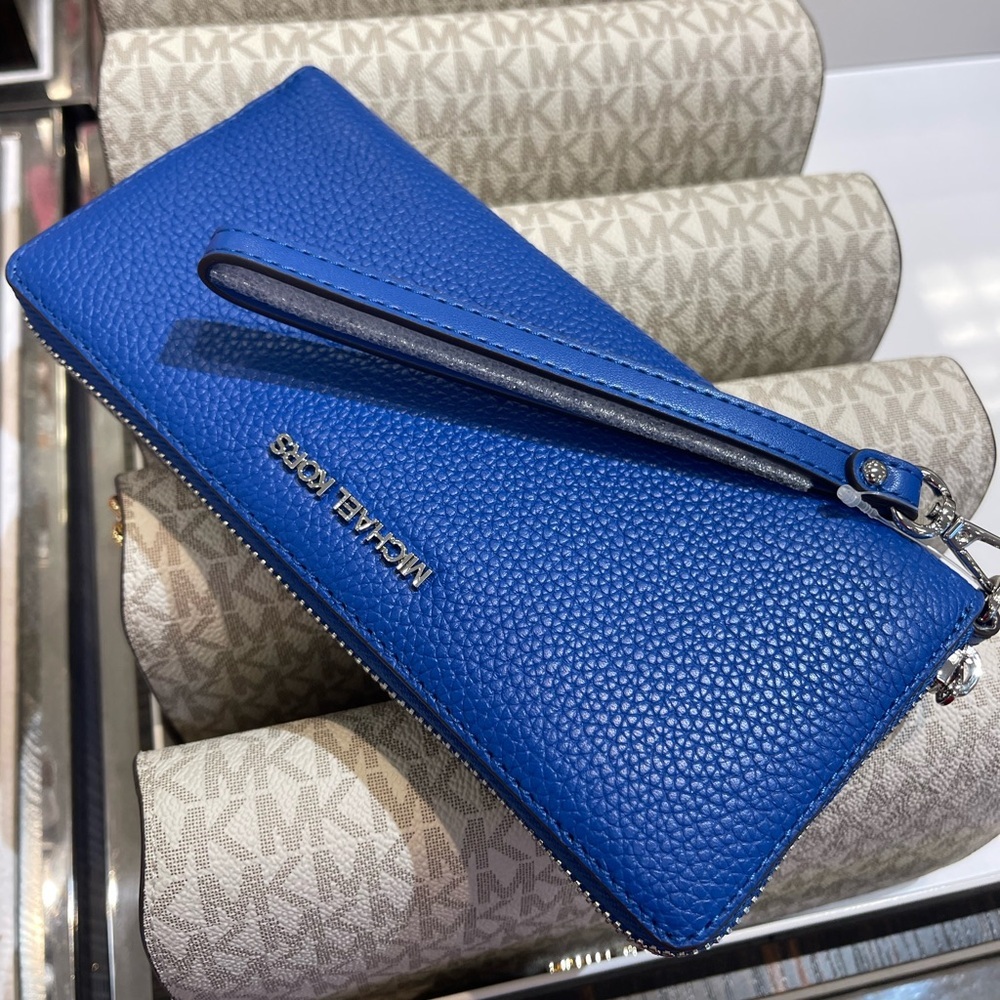 MICHAEL KORS Lg Pebbled Leather Continental Wallet Wristlet 
Galaxy Blue 
NWT